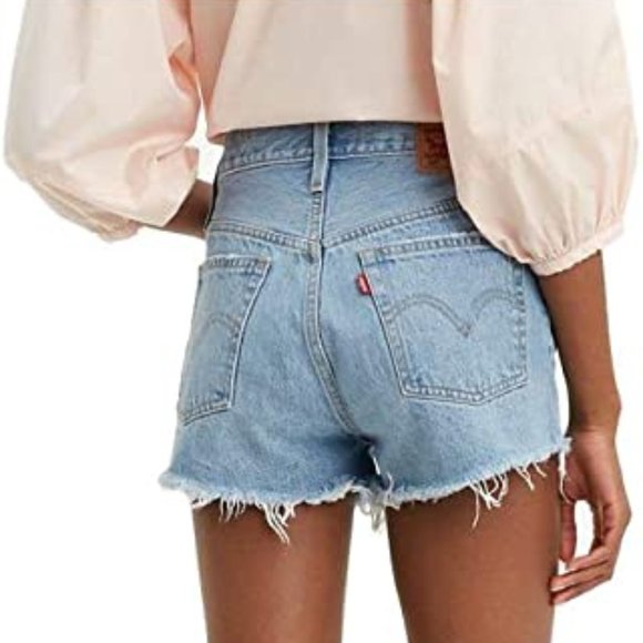 Levi's 501 Shorts - Picture 3 of 7